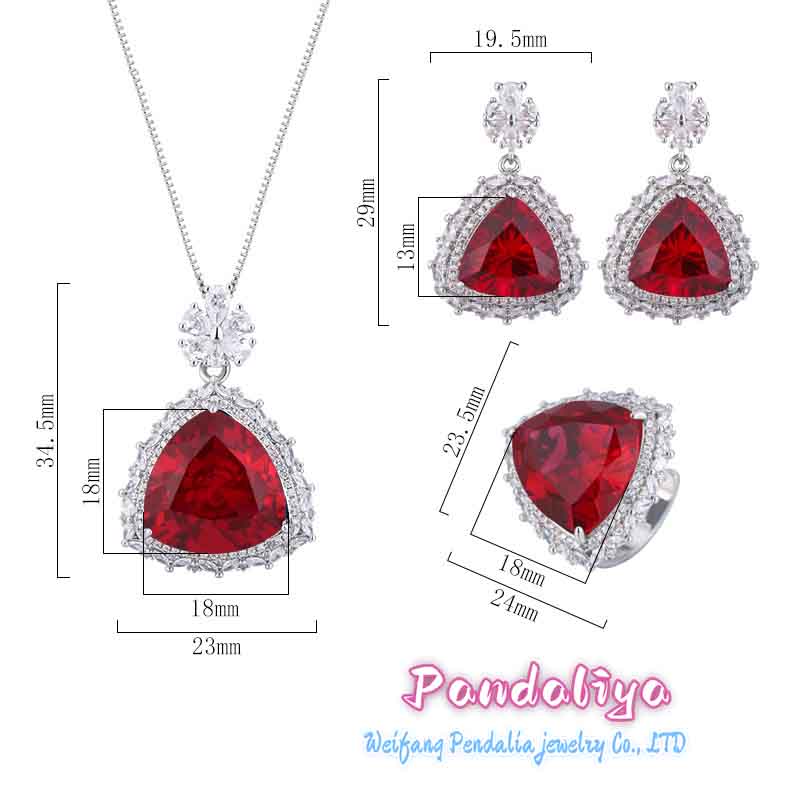 High-end Red Jasper Set, Triangle Design, Noble Charm, Dazzling and Eye-catching, Emitting a Noble Aura, Making You the Center of Attention in the Spotlight!