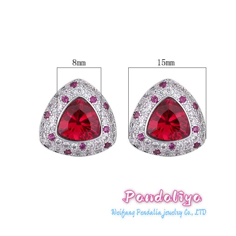 The perfect triangle stud earrings, in passionate red, with classic fat square cuts, beautiful and charming.