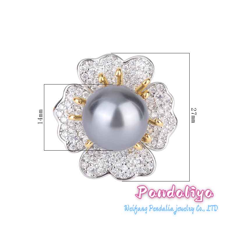 Shimmering flowers, radiant with elegance, introducing the latest fashion pearl ring!