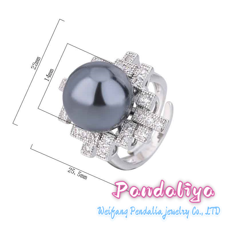 New Pearl Ring: Unique and full of personality, with irregular design, showcasing a sense of fashion taste and unique charm.