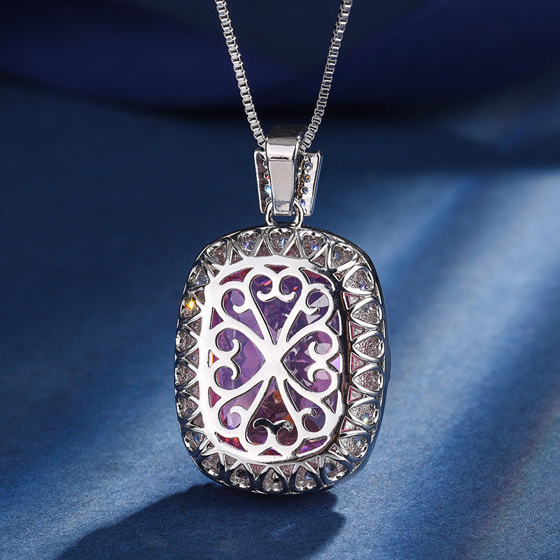 A simulated gemstone necklace with a bold square shape, exuding timeless elegance and sophistication.