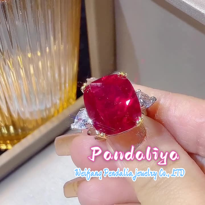 Colored Gemstone Ring: Embracing a simple and classic style, it exudes exquisite beauty, showcasing a unique fashion charm that makes you the center of attention.