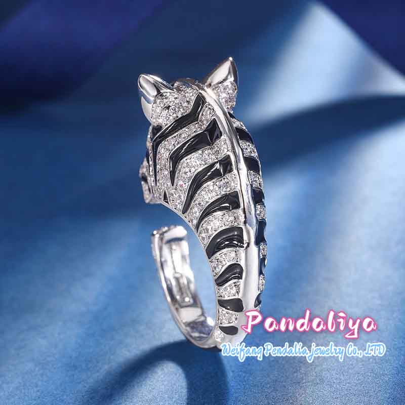 Zebra-shaped Personality Ring! Illuminate Your Unique Charm!