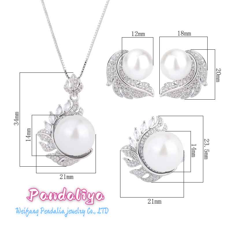 A simple yet unique pearl set, showcasing innovative design for a trendy and chic look, highlighting your individual charm.