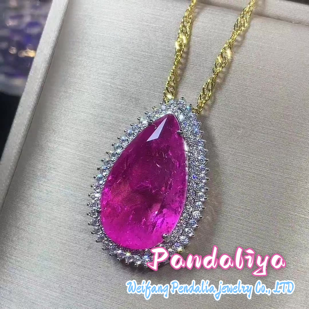 Colorful Gemstone Necklace, Teardrop Design: Classic and Elegant  This colorful gemstone necklace, featuring a teardrop design, exudes timeless elegance, showcasing your refined taste and charming demeanor, making you the epitome of fashion.