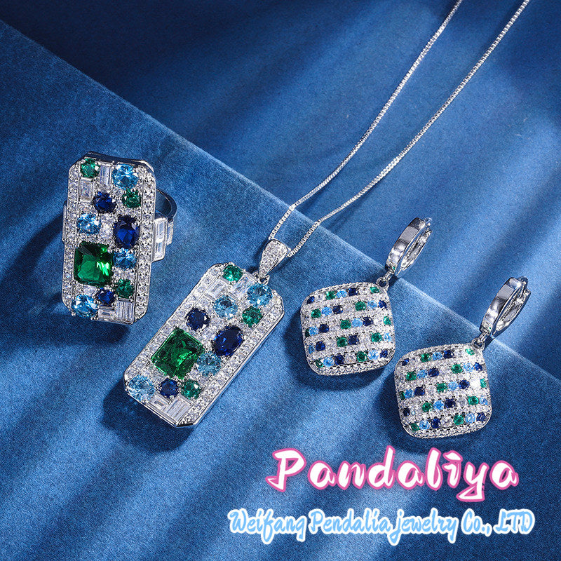 Colorful gemstone set, with a myriad of colors, exudes a unique sense of design, making you the star under the spotlight!