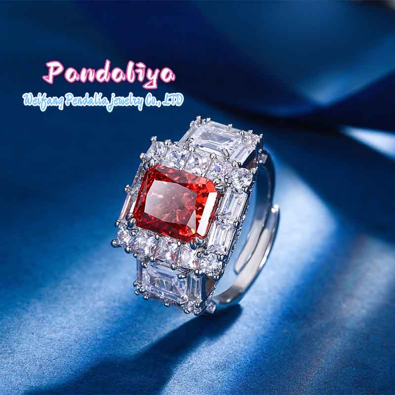 Ice flower cut high-carbon diamond classic ring, shining brightly, classic design, emitting charming radiance, exuding elegant taste!