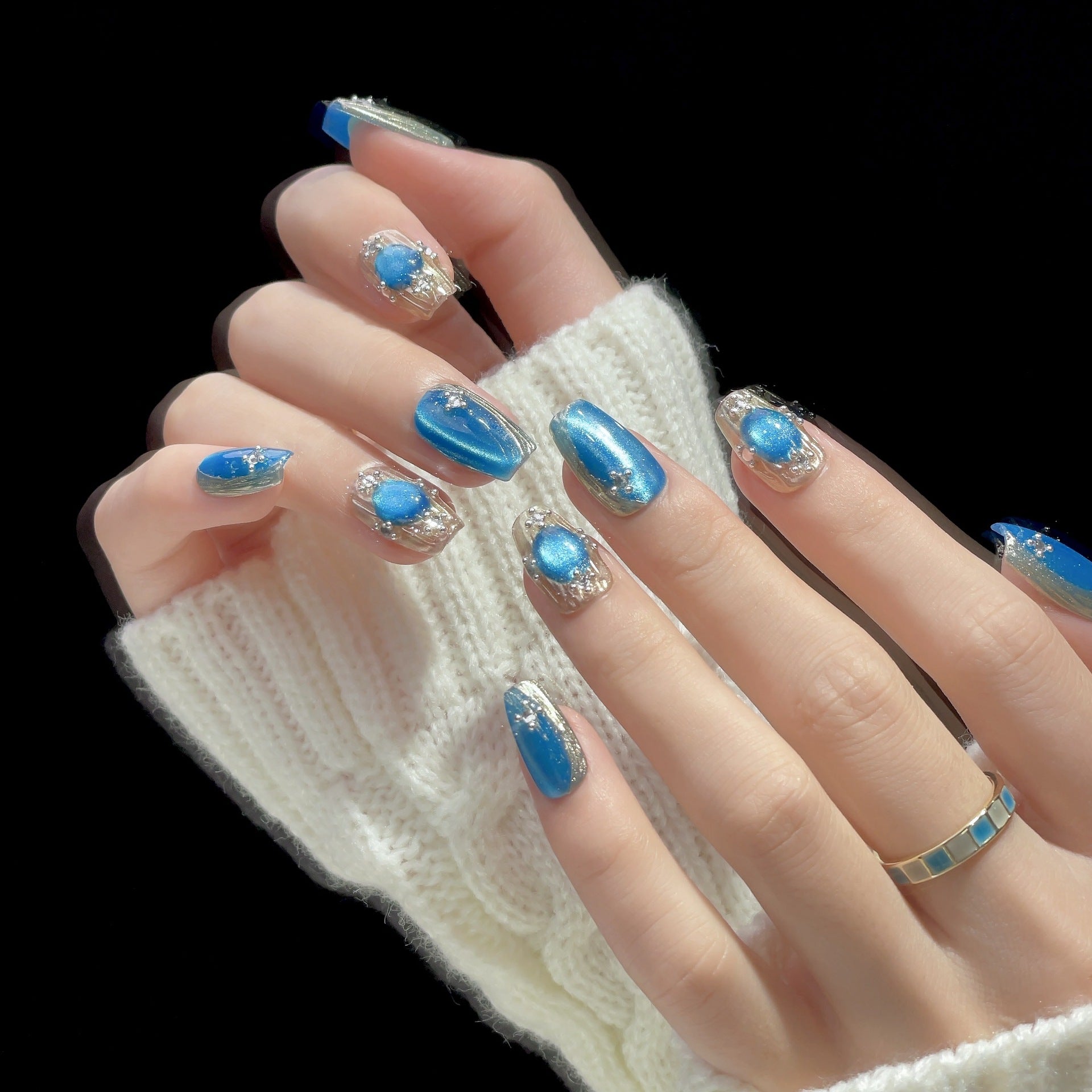 Handcrafted Wearable Nails in Buccellati Style, Blue, Removable Medium-Long Nail Art Stickers.