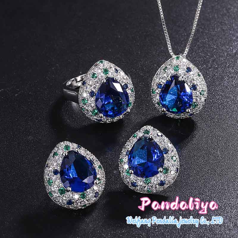 Elegant Tanzanite Set, paired with multicolored diamonds, exudes charming radiance, showcasing a luxurious aura, adding a highlight to your style!