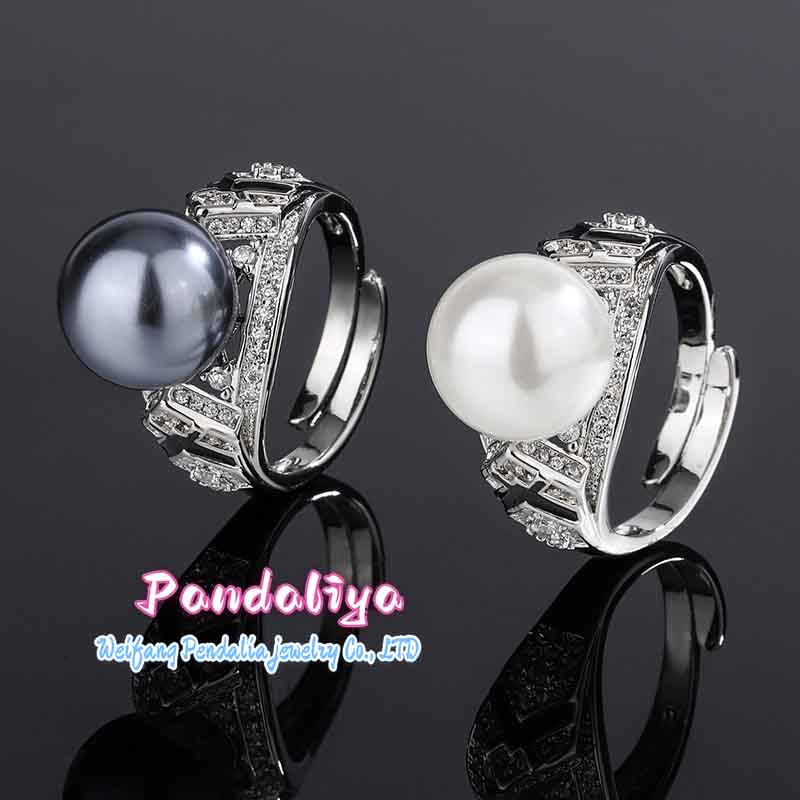 Exquisite 12mm Pearl Ring: Comfortable to Wear, Radiant in Elegance, Embodies Confidence and Charm.