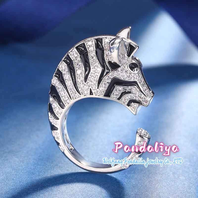 Zebra-shaped Personality Ring! Illuminate Your Unique Charm!