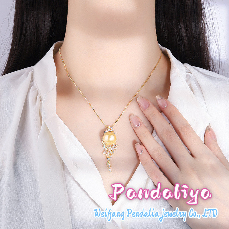 Pearl necklace, exquisite design, full of fashion sense, radiates charming brilliance, making you a fashionista!