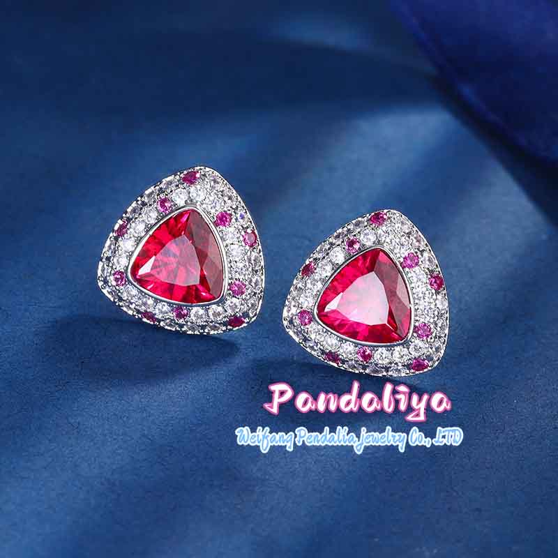 The perfect triangle stud earrings, in passionate red, with classic fat square cuts, beautiful and charming.