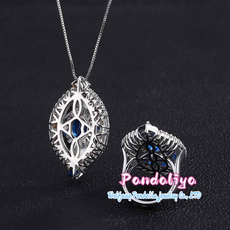 Sapphire Ensemble: Exquisite Design Sensibility, Luxurious Inlay, Classic Elegance, Manifesting Noble Taste.