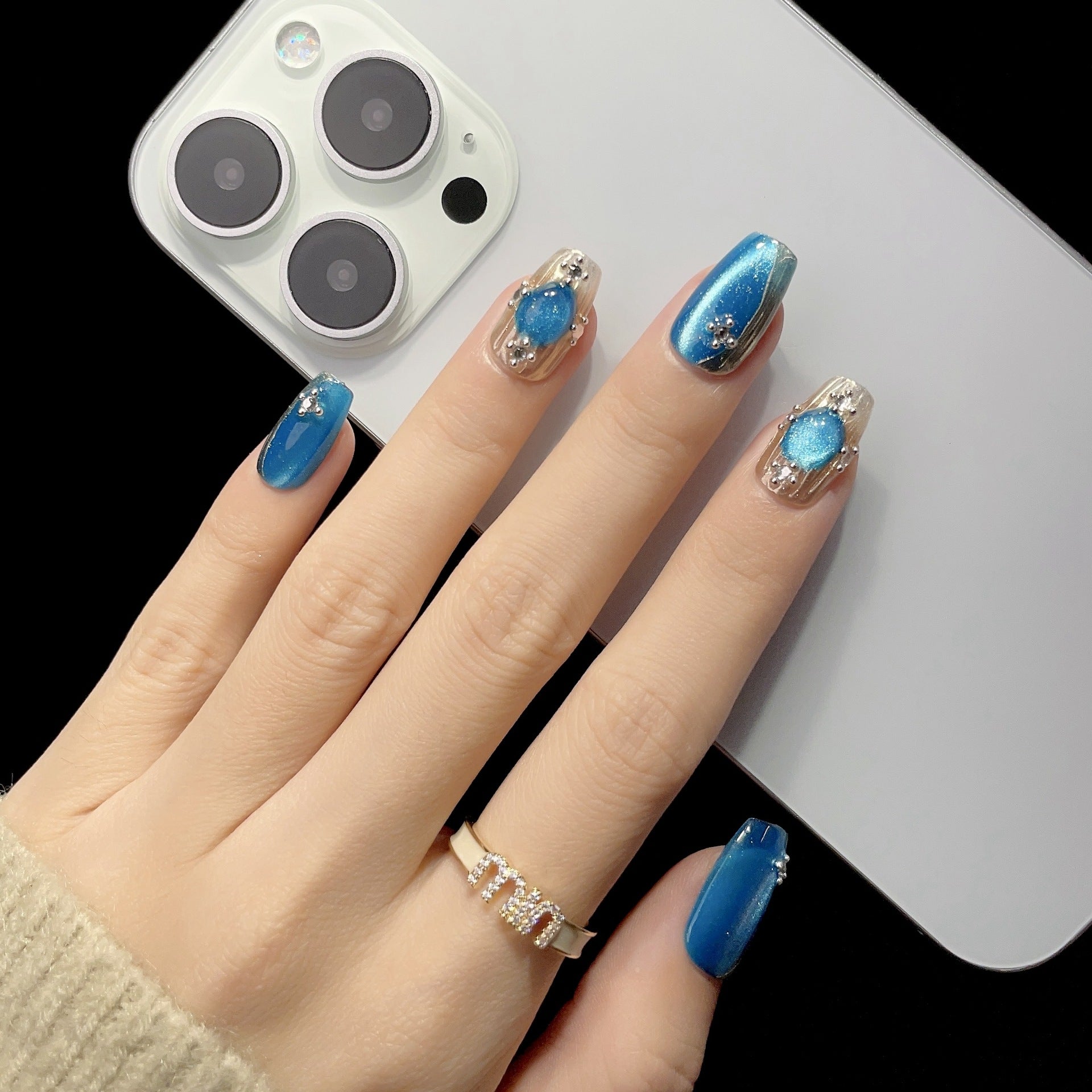 Handcrafted Wearable Nails in Buccellati Style, Blue, Removable Medium-Long Nail Art Stickers.