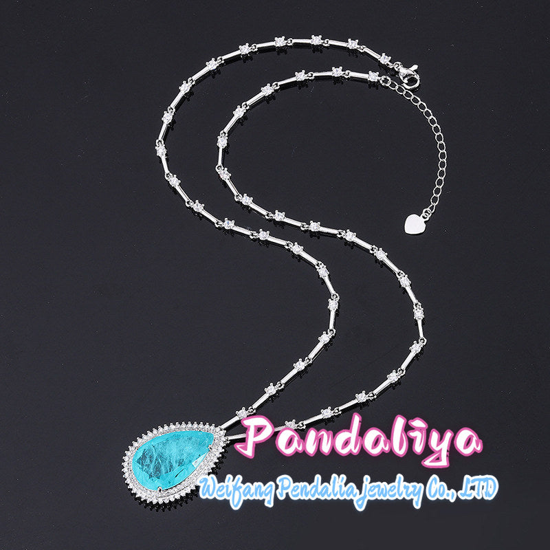 Classic Large Droplet Necklace: Exquisite design, magnificent brilliance, showcasing your noble temperament, achieving the splendid elegance at the party.