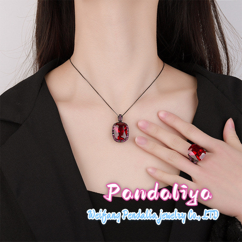 Red Jasper Set: Black gold material, full of personality design, highlighting unique charm, becoming a must-have choice for fashionistas.