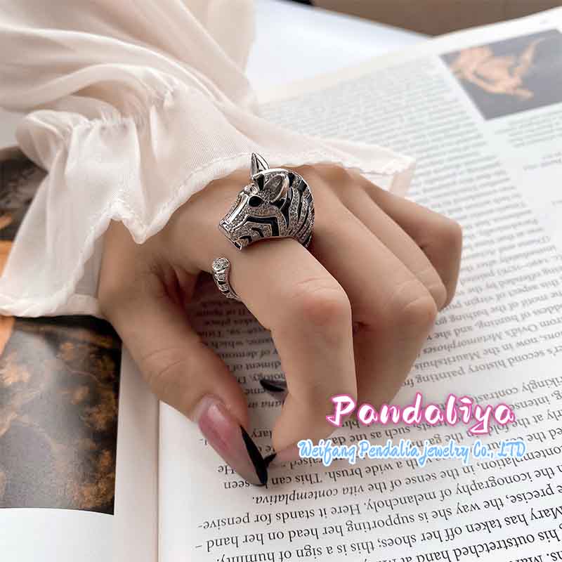 Zebra-shaped Personality Ring! Illuminate Your Unique Charm!