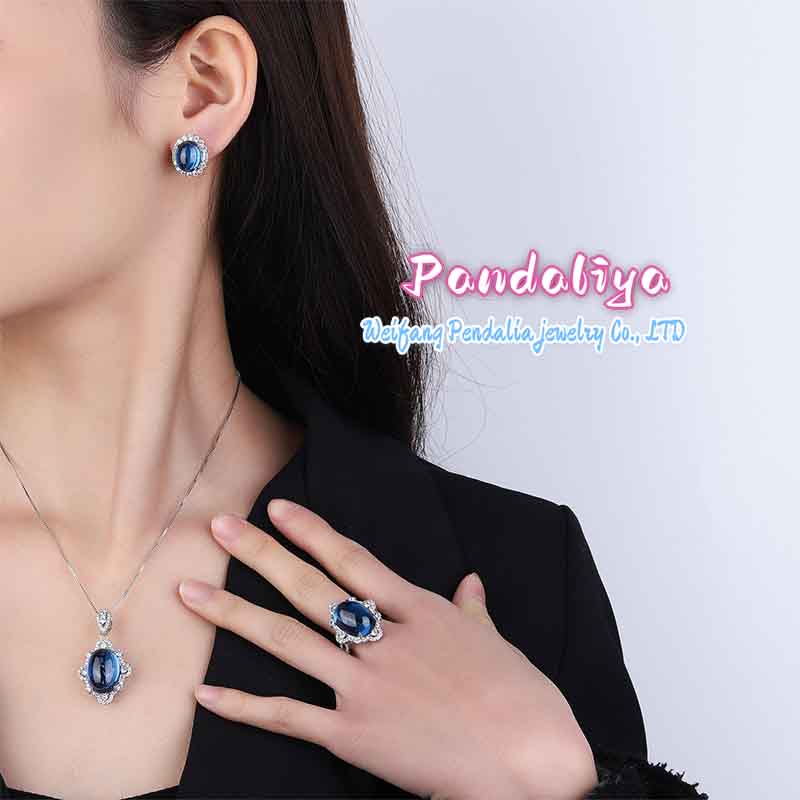 Blue spinel Set, Diamond-Encrusted, Radiates Charm, Exuding Fascinating Allure, Emitting Dazzling Brilliance, Achieving Your Fashionable Choice!