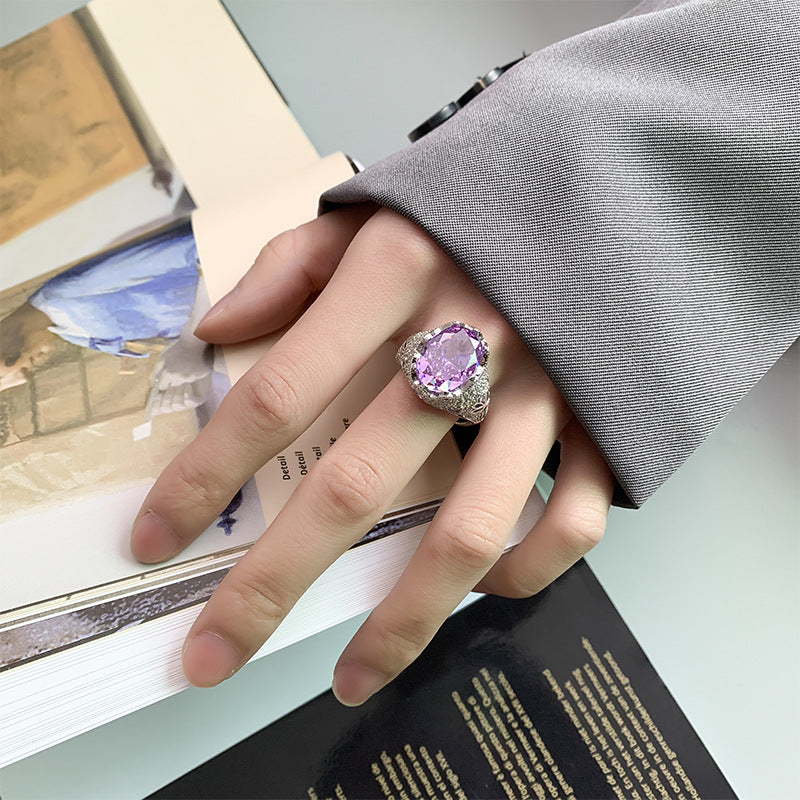 Colorful gemstone ring, exuding a sense of understated luxury, perfectly combines elegance and sophistication with the delicate and exquisite ice flower cutting technique.