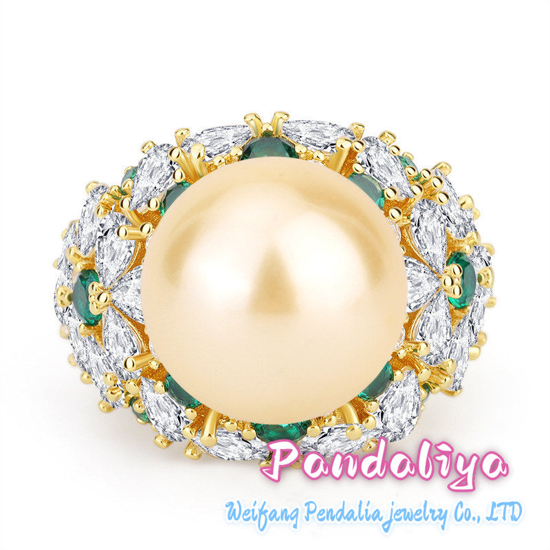 A Pearl Ring with Exquisite Design, Elegant and Stylish, Adding a Touch of Charm to Your Fingers with its Unique Design Sensibility!