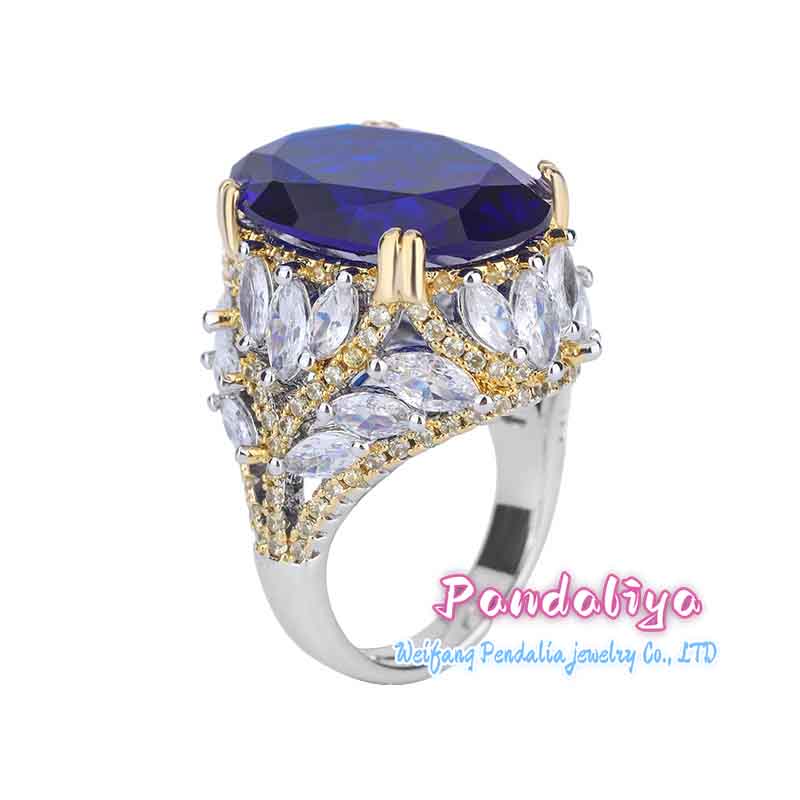 Sapphire ring with diamond inlay, featuring a splendid design that exudes luxurious quality and radiates brilliant light!