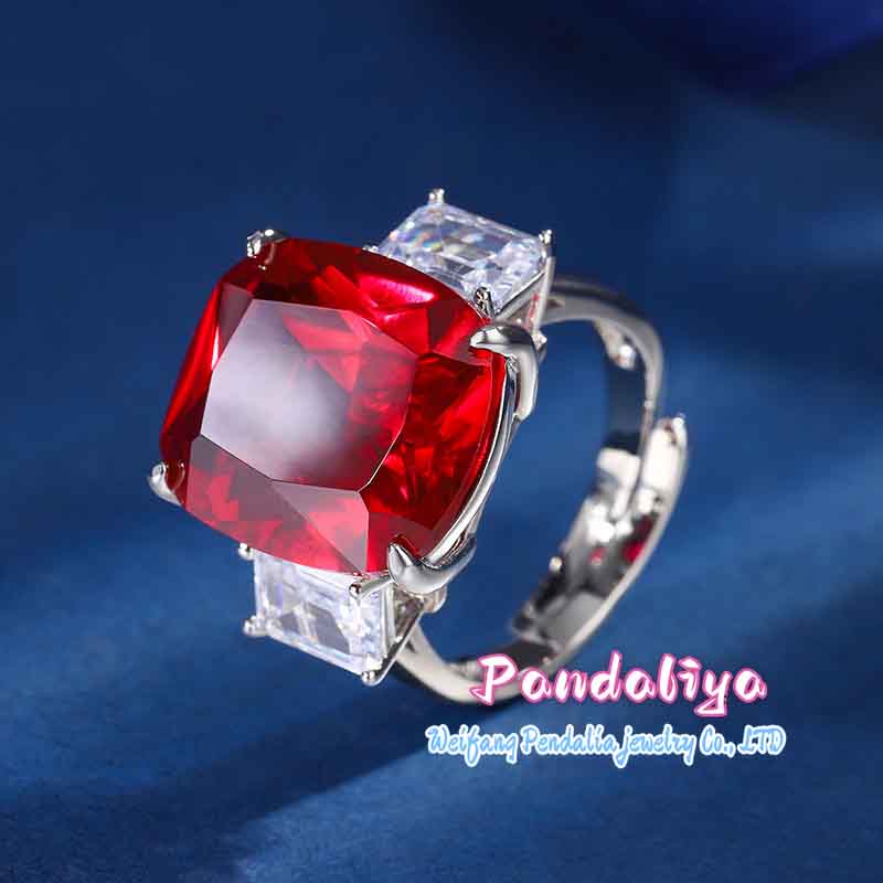 Colorful Gemstone Ring: Luxurious and Elegant, Dazzling and Eye-catching, Showcasing Noble Taste, Unique Personality Charm, Achieving Gorgeous Style.