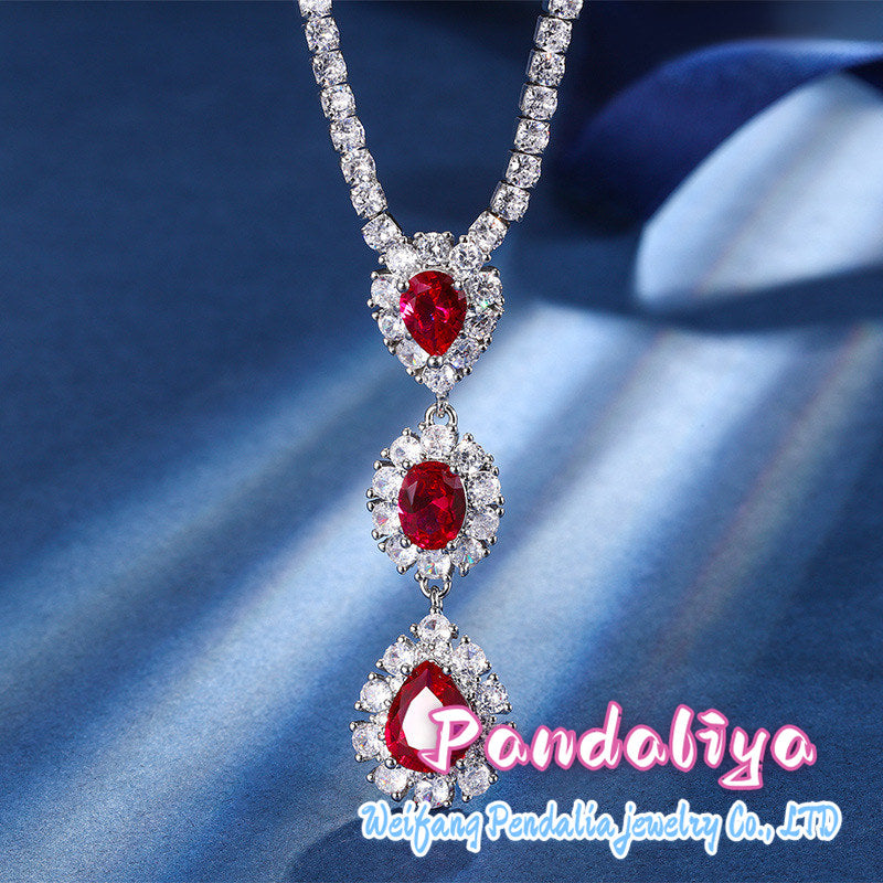 Gemstone necklace, with its fashionable design and versatile style, effortlessly complements various outfits, showcasing your fashion taste and personality!