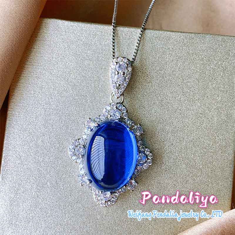 Blue spinel Set, Diamond-Encrusted, Radiates Charm, Exuding Fascinating Allure, Emitting Dazzling Brilliance, Achieving Your Fashionable Choice!