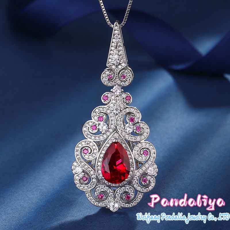 Red Spinel Ensemble, Palace-Inspired Design, Noble and Elegant, Like a Journey Through Time, Seize the Opportunity, and Showcase Your Unique Charm to the Fullest.