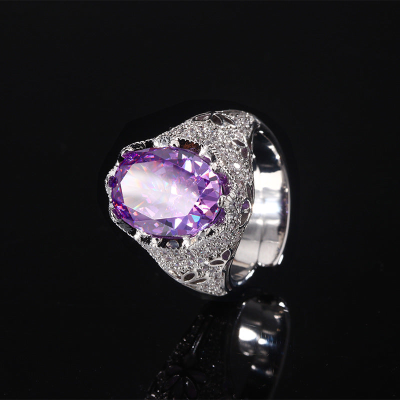 Colorful gemstone ring, exuding a sense of understated luxury, perfectly combines elegance and sophistication with the delicate and exquisite ice flower cutting technique.