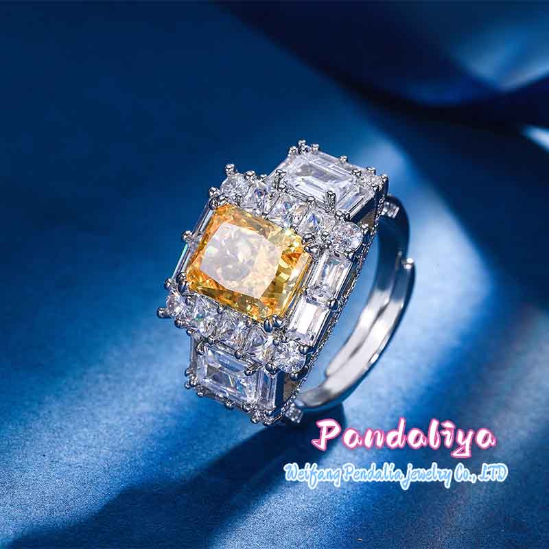 Ice flower cut high-carbon diamond classic ring, shining brightly, classic design, emitting charming radiance, exuding elegant taste!