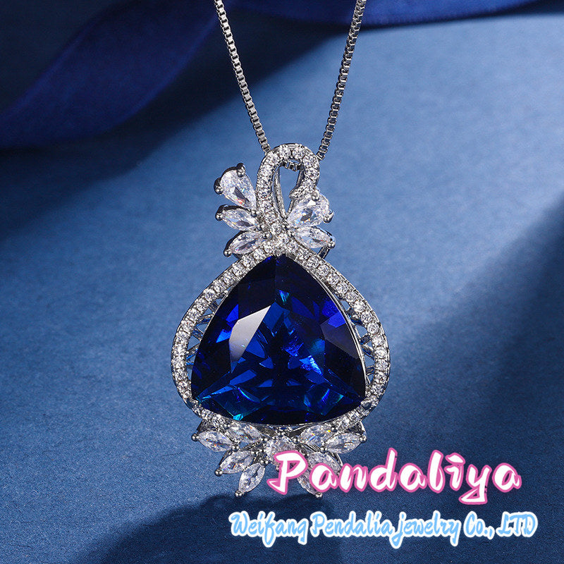 Royal Blue Necklace: Luxurious and exquisite, adorned with royal blue as its base color, radiating enchanting brilliance, embellishing your glamorous life.