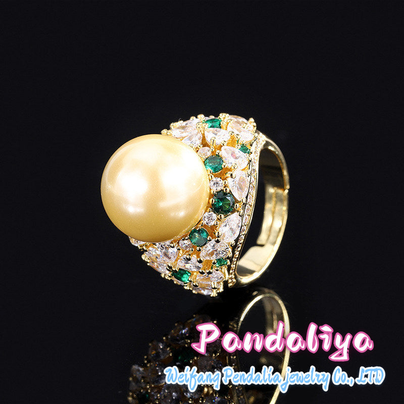 A Pearl Ring with Exquisite Design, Elegant and Stylish, Adding a Touch of Charm to Your Fingers with its Unique Design Sensibility!