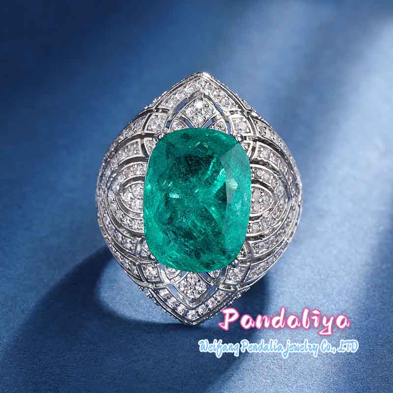 Emerald Ensemble, Luxurious Full-Diamond Design, Exquisitely Carved, Radiant and Stunning, Emitting Enchanting Radiance