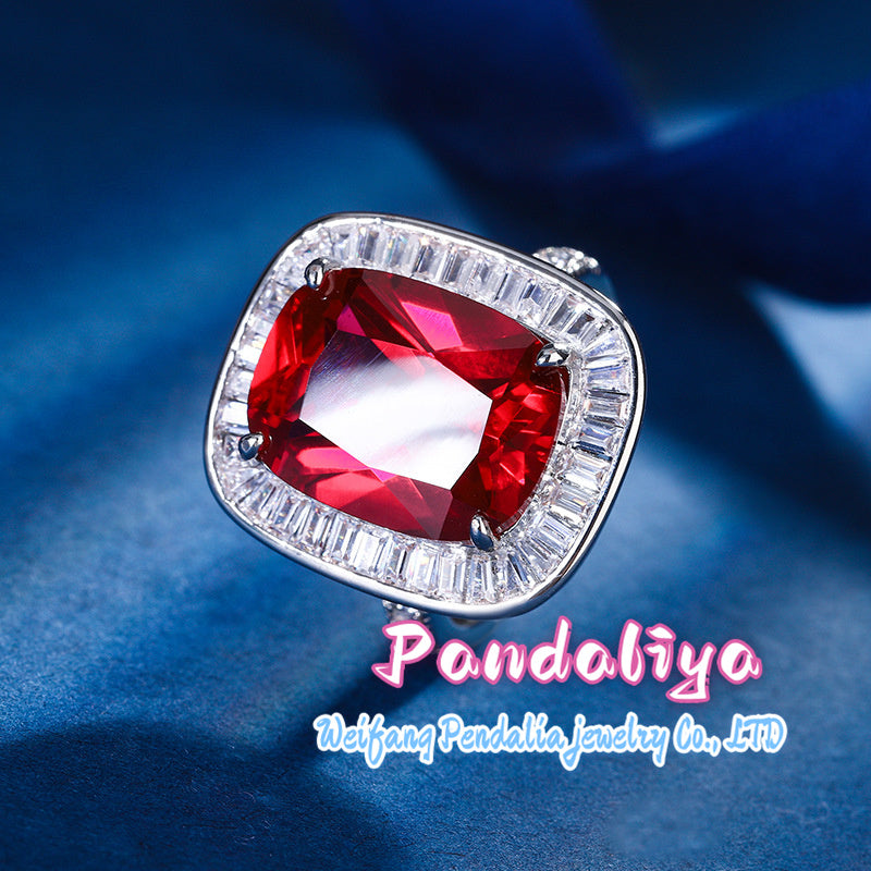 Colored Gemstone Ring: Featuring a simple yet classic style, showcasing exquisite beauty, and exuding a unique sense of fashion charm, making you the center of attention.