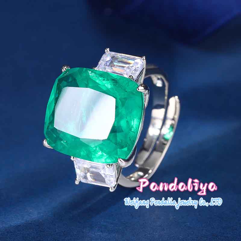 Colorful Gemstone Ring: Luxurious and Elegant, Dazzling and Eye-catching, Showcasing Noble Taste, Unique Personality Charm, Achieving Gorgeous Style.