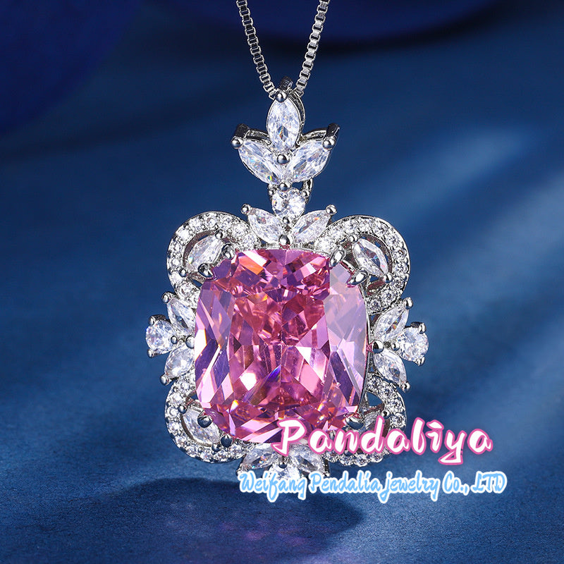 Sparkling with style and luxury, the simulated gemstone necklace is a perfect blend of fashion and extravagance!