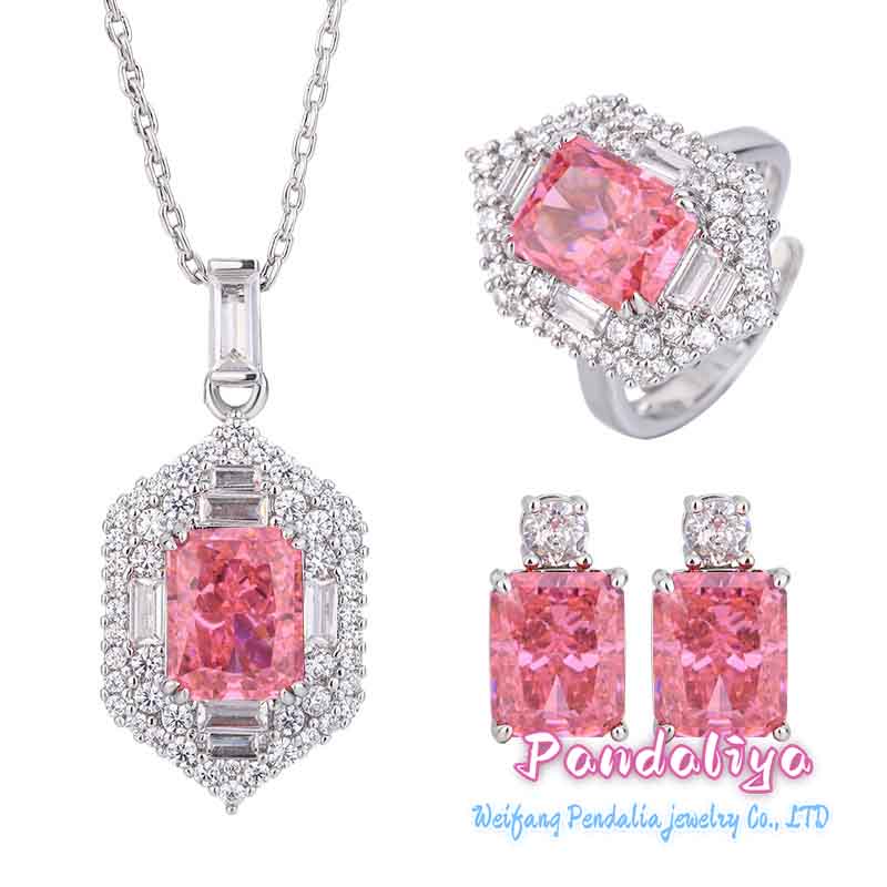 Dreamy Pink Diamond Set, Ice Flower Cut, Sparkling and Radiant, Emitting Enchanting Brilliance, Showcasing Unique Personality, Achieving Your Gorgeous Moments