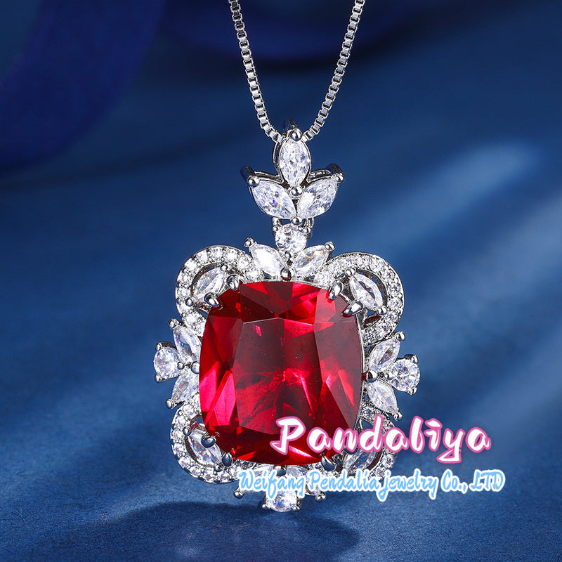 Sparkling with style and luxury, the simulated gemstone necklace is a perfect blend of fashion and extravagance!