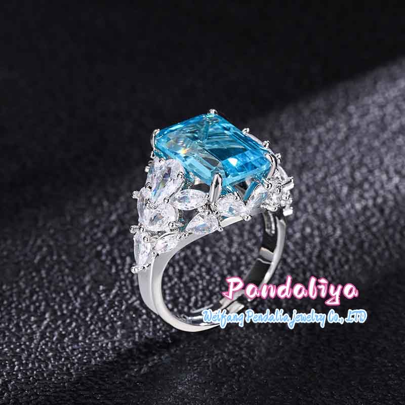 Simulated topaz vintage sparkling diamond-studded women's ring: Let you dance with stars at your fingertips