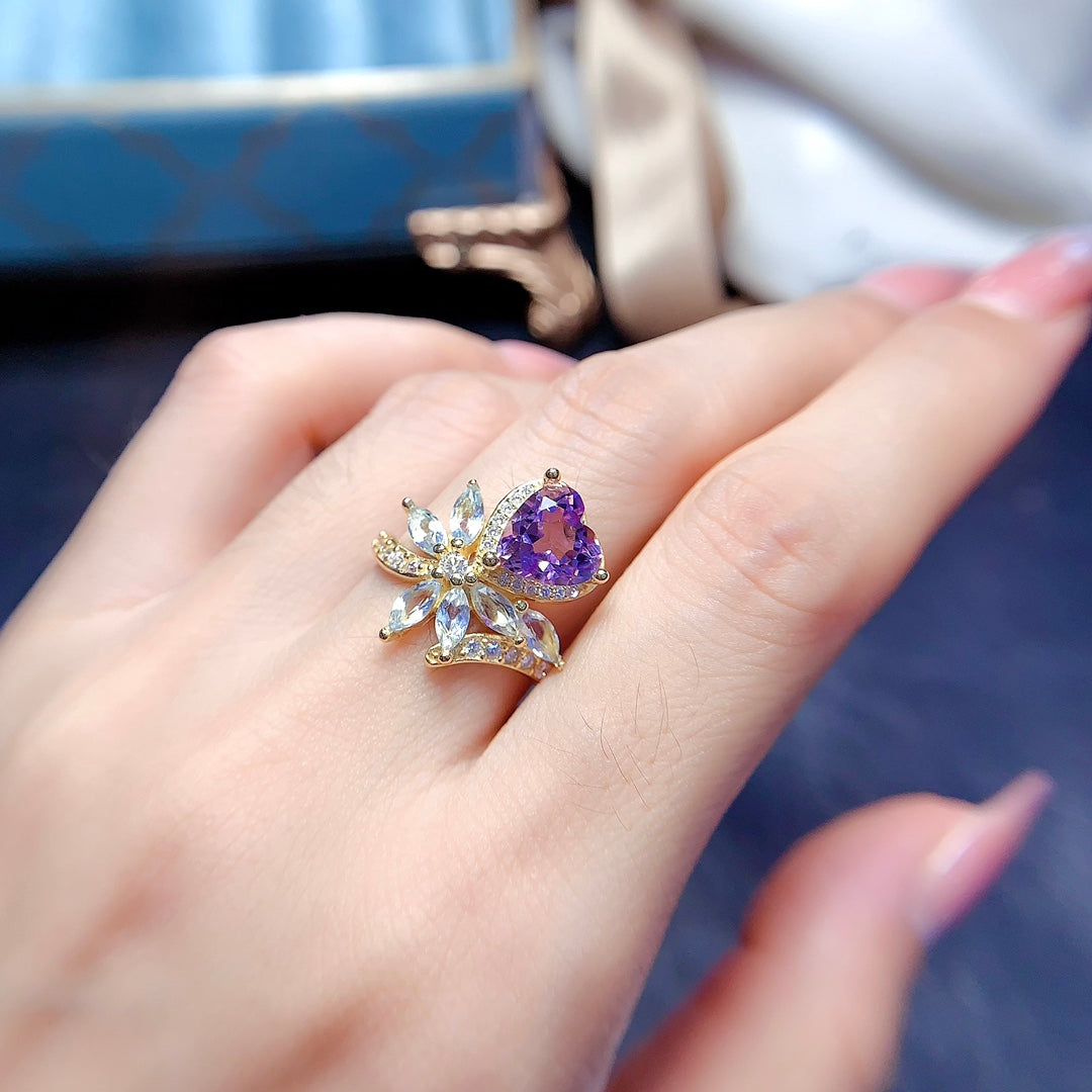 A ring made of natural gemstones with a heart-shaped cut and unique design. Is it the style you like?